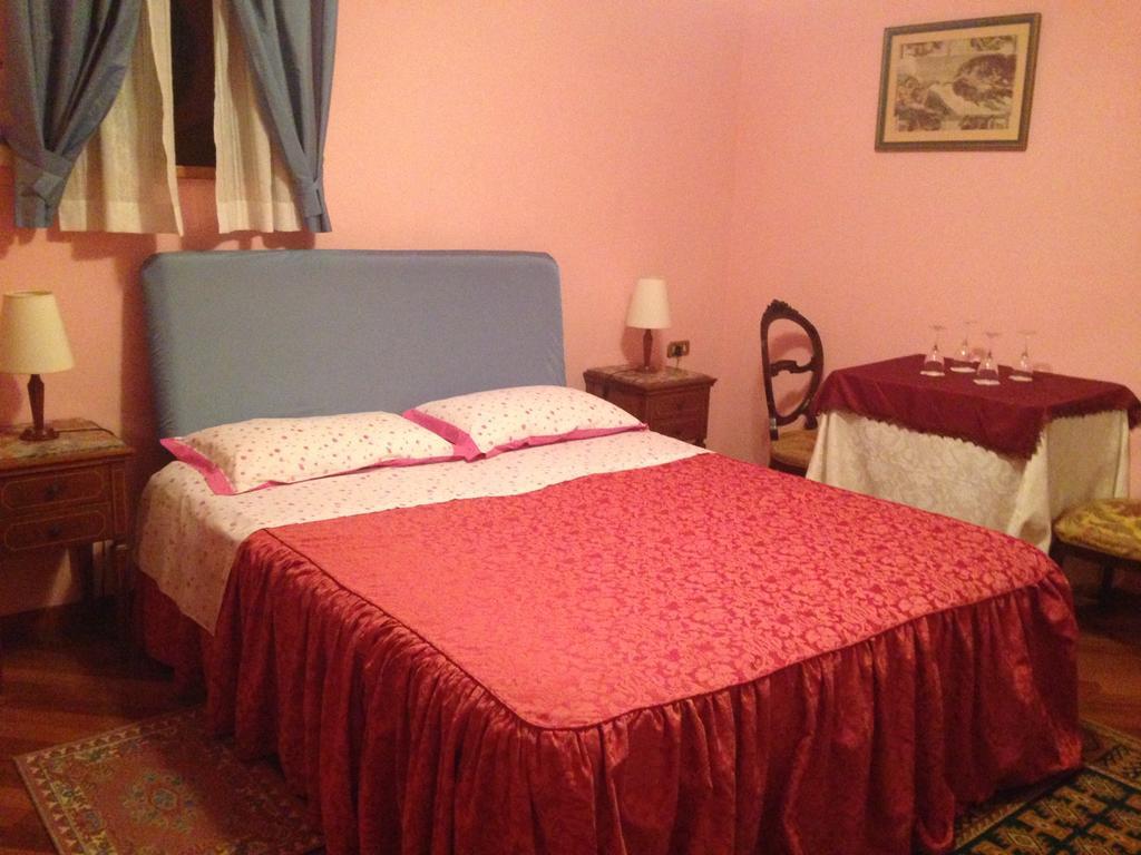 Castello D'Abruzzo Hotel Ripa Teatina Szoba fotó