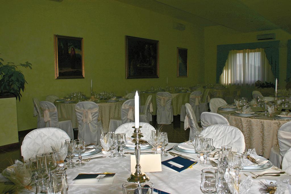 Castello D'Abruzzo Hotel Ripa Teatina Kültér fotó